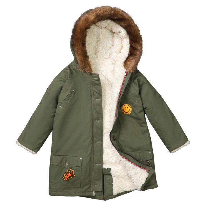 Une Magnifique Parka Chaude et Longue pour Fille. Originale et Tendance avec son Affiche pour la Défense des Animaux dans le Dos de la Marque de Mode chic pour Enfant La Faute à Voltaire.Une Magnifique Parka Chaude et Longue pour Fille. Originale et Tendance avec son Affiche pour la Défense des Animaux dans le Dos de la Marque de Mode chic pour Enfant La Faute à Voltaire.