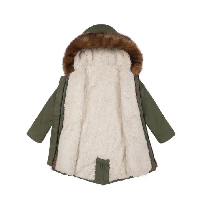 Une Magnifique Parka Chaude et Longue pour Fille. Originale et Tendance avec son Affiche pour la Défense des Animaux dans le Dos de la Marque de Mode chic pour Enfant La Faute à Voltaire.Une Magnifique Parka Chaude et Longue pour Fille. Originale et Tendance avec son Affiche pour la Défense des Animaux dans le Dos de la Marque de Mode chic pour Enfant La Faute à Voltaire.