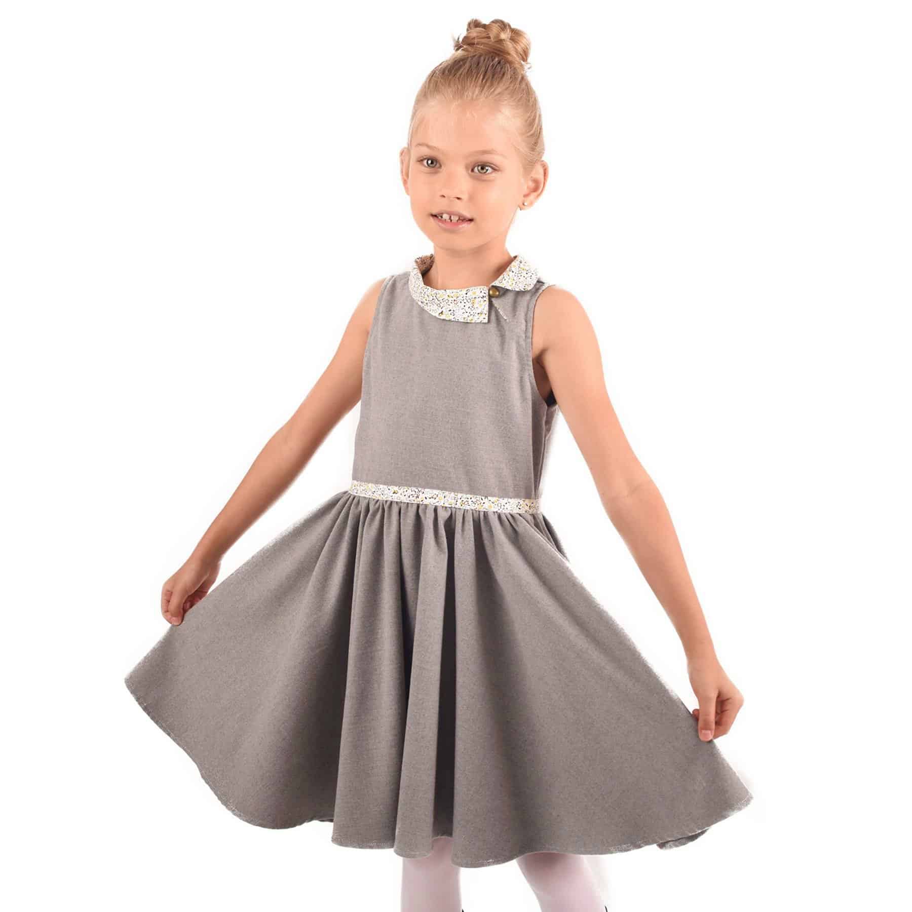 Light grey wool dress with white floral pointed Claudine collar for girls from the children's fashion brand La Faute à Voltaire