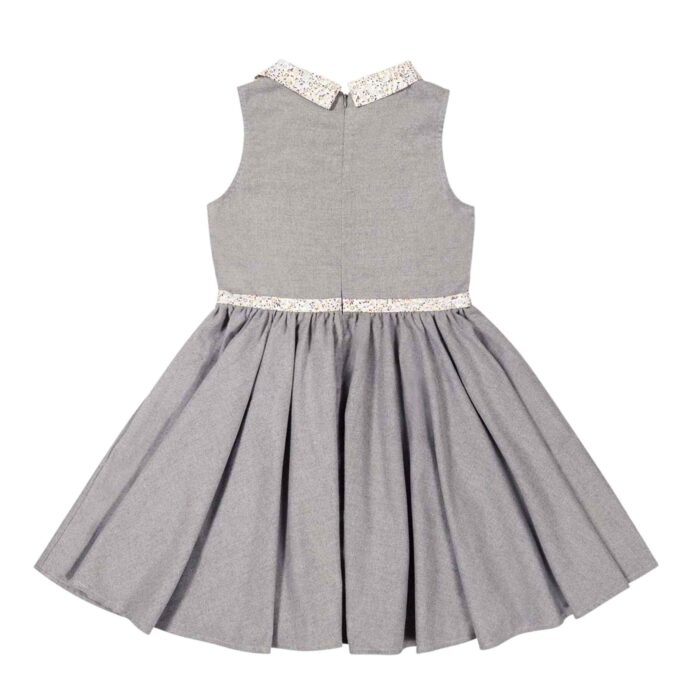 Light grey wool dress with white floral pointed Claudine collar for girls from the children's fashion brand La Faute à Voltaire