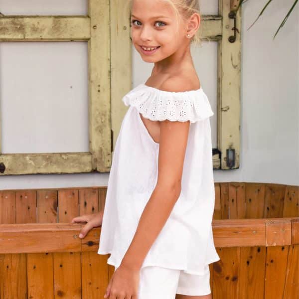 Bohemian summer blouse in white cotton with elastic collar in broderie anglaise for girls from 2 to 14 years