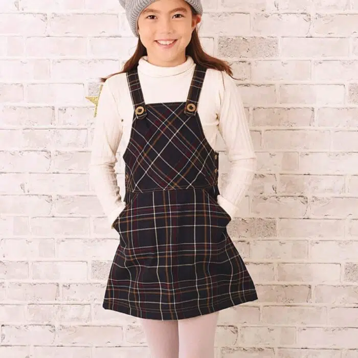 Robe salopette mi-cuisse en carreaux tartan marron, à bretelles, pour filles, fillettes de la marque de mode pour enfant LA FAUTE A VOLTAIRE