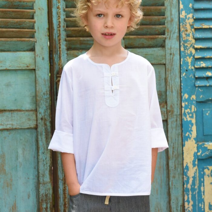 chemise légère blanche à col rond et manches longues en voile de coton blanc pour garçon de 2 à 14 ans de la marque de mode pour enfant LA FAUTE A VOLTAIRE