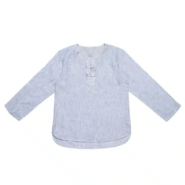Chemise liquette légère en voile de coton rayé bleu et blanc avec col rond boutonné pour garçons de 2 à 14 ans