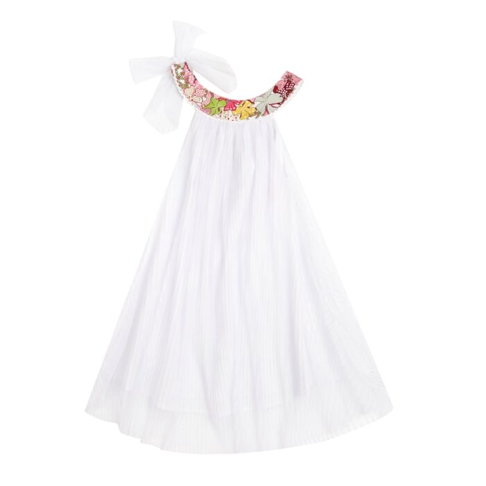 White cotton lined white veil formal dress with rounded collar with red pink liberty flowers, opening on the shoulder with invisible snaps and white veil bow. Collection of formal dresses for girls and teens from 2 to 16 years old from the brand LA FAUTE A VOLTAIRE