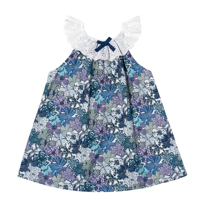 Blouse été fille en coton fleurie liberty bleu, lilas, violet et blannc avec col en broderie anglaise blanche élastique pour filles et ados de 2 à 16 ans de la marque de mode pour enfant LA FAUTE A VOLTAIRE