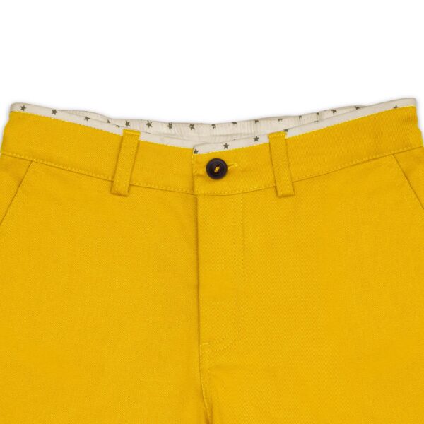 Summer chino shorts in yellow cotton with star cotton lining for boys from 2 to 14 years old