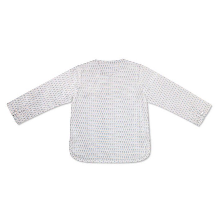 Off-white cotton round neck summer shirt for boys with light blue triangles, long sleeves, opening on the front with small transparent buttons from the children's fashion brand La Faute à Voltaire