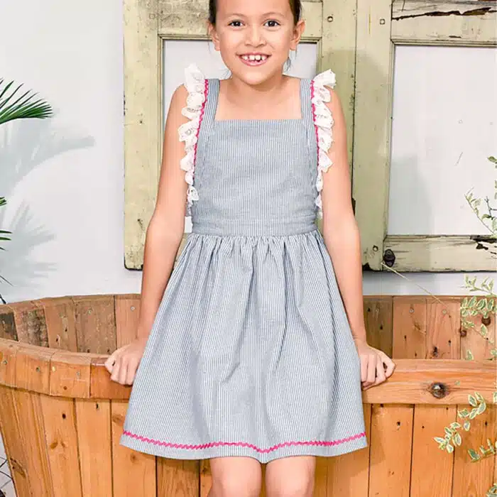 Robe tablier patineuse en coton rayé gris avec taille froncée et manches à volants pour filles de 2 à 14 ans