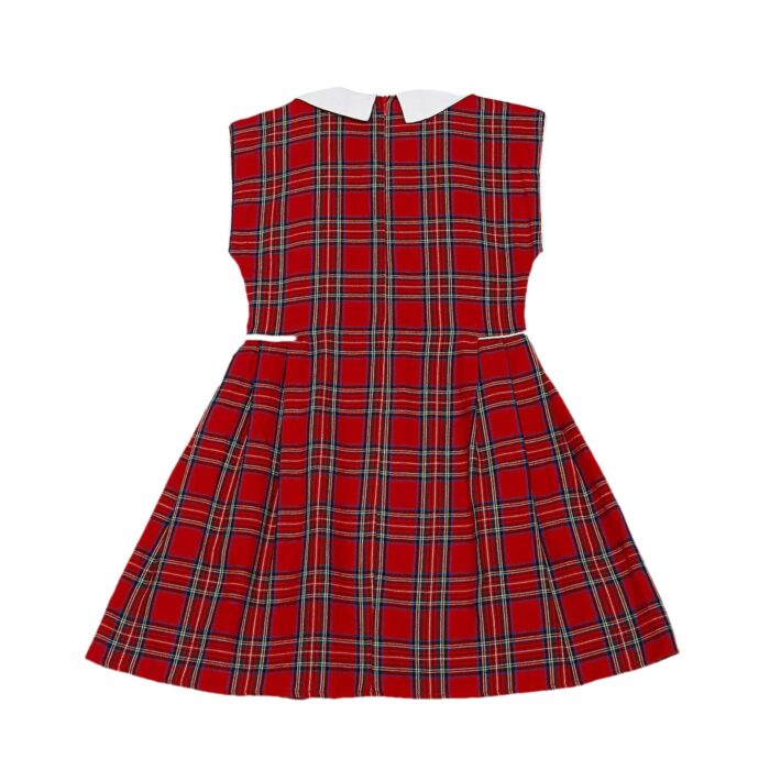 Pour la rentrée scolaire, les photos de classe ou les fêtes de Noël, On Craque pour cette Magnifique Robe à Carreaux Tartan Rouge de Qualité Supérieur. Cette robe de Noël à Manches Courtes et Col Claudine Blanc tourné sur le Côté s'ouvre dans le dos avec une fremeture éclair. Modèle Robe Edimbourgh de la Marque de Mode Française pour Filles et Garçons de 2 à 16 ans La Faute à Voltaire.