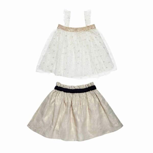 Cute ceremony set for girls and teens. Composed of an off-white tulle blouse with bohemian-inspired polka dots, and a pretty gold iridescent beige linen blend skirt with elastic waist. Ceremonial set from the fashion brand for children and teenagers LA FAUTE A VOLTAIRE.