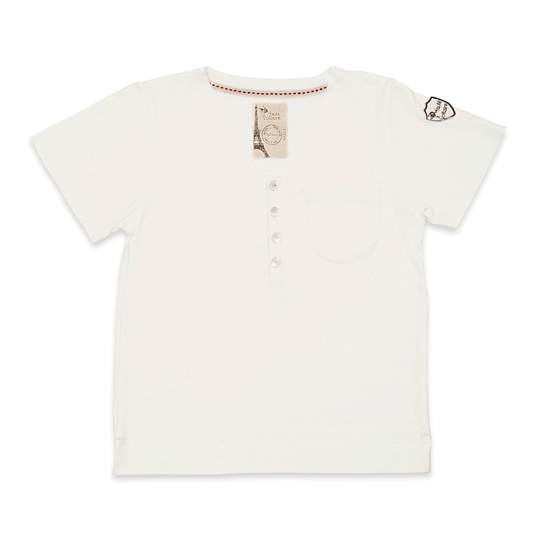 Eté comme hiver, on craque pour cet indispensable t-shirt à col v et manches courtes en coton jersey blanc pour garçons de la marque de mode pour enfants La Faute à Voltaire