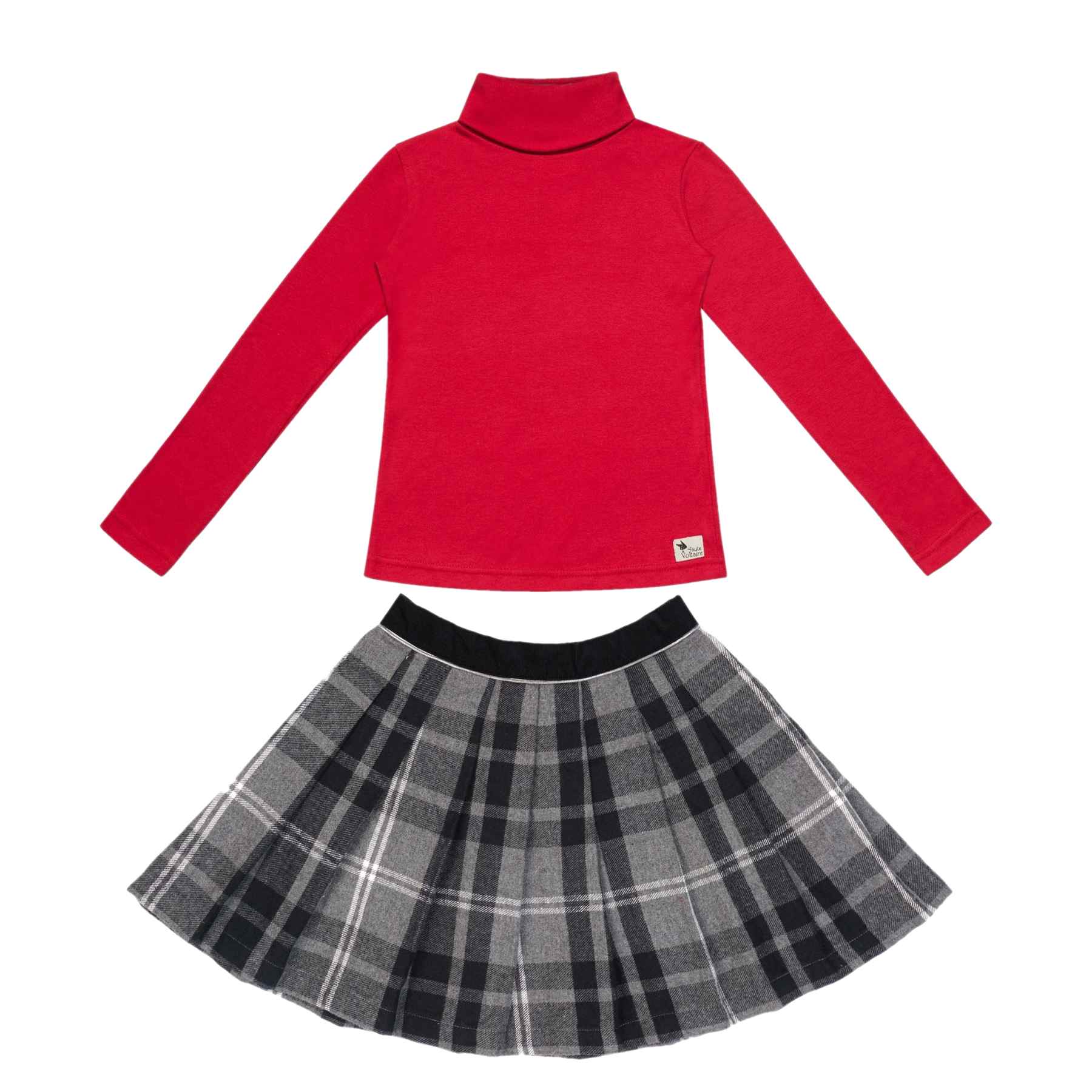 Très bel ensemble d'hiver pour toutes les filles et fillettes fan de mode ! Un sous pull col roulé red à manches longues assorti à une jupe plissé écossaise à carreaux tartan de la marque de mode pour enfants LA FAUTE A VOLTAIRE.