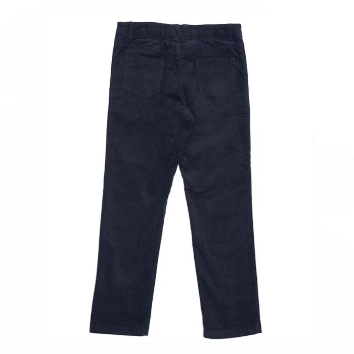 Découvrez ce beau Pantalon d'Hiver en Velours bleu Marine pour Garçons de 2 à 16 ans. Pantalon Coupe Chino avec poches Raglan, Écusson numéro 5 de Couleur Rouge Bordeaux sur la Poche Avant. Création Originale Mode Vêtement Automne Hiver de la Marque de Mode pour Enfant La Faute à Voltaire.