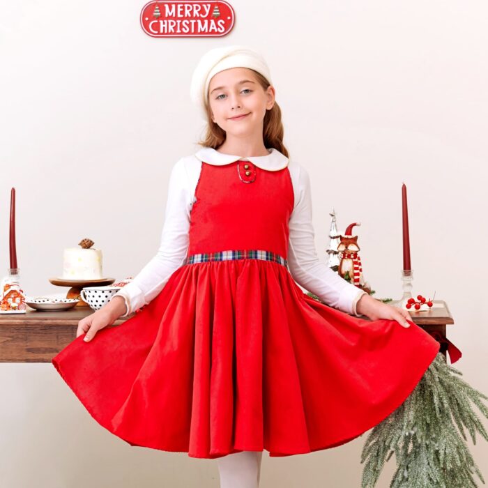 Découvrez cette Magnifique Robe de Noël Rouge qui Tourne à l'Horizontal pour toutes les Filles, Fillettes et Ados de la Marque de Mode pour Enfant Française La Faute à Voltaire. Avec Beau Velours Rouge et ses Détails en Carreaux Tartan Rouge et Blanc aux Emmanchures et à la Ceinture, cette Robe au Col Rond se Porte avec ou sans le T-Shirt à Col Claudine Blanc et Manches Longues.